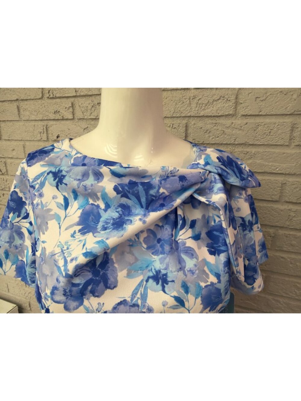 London Times Short Sleeve Floral Print Bow-Neck Midi Dress Size 6P - Picture 9 of 11